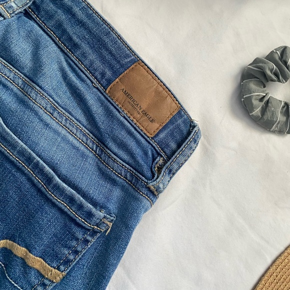 AMERICAN EAGLE super stretch ripped jeans - Picture 2 of 5